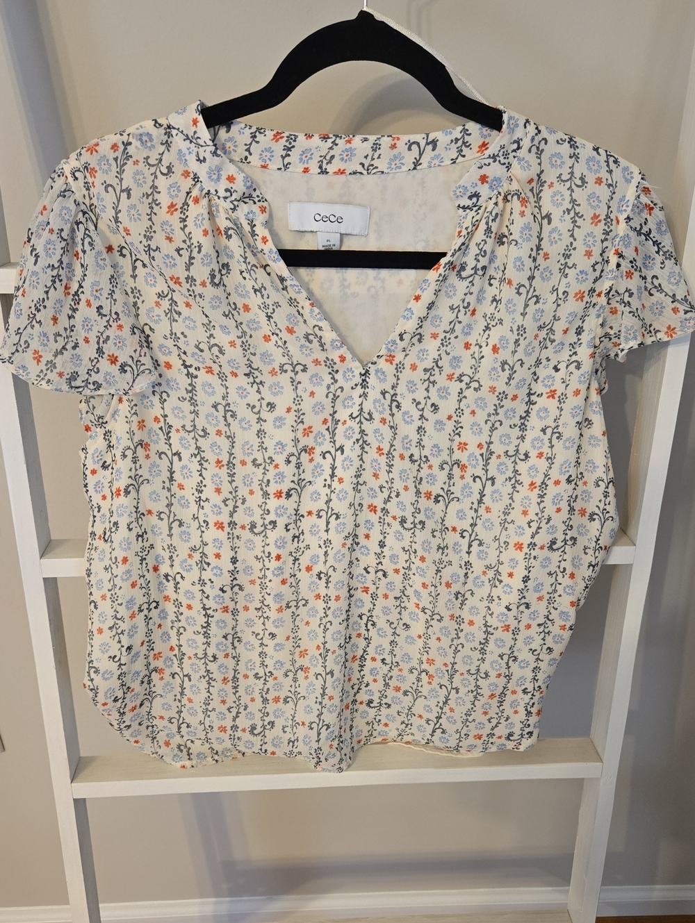 CeCe Cream Floral V-Neck Short Sleeve Blouse